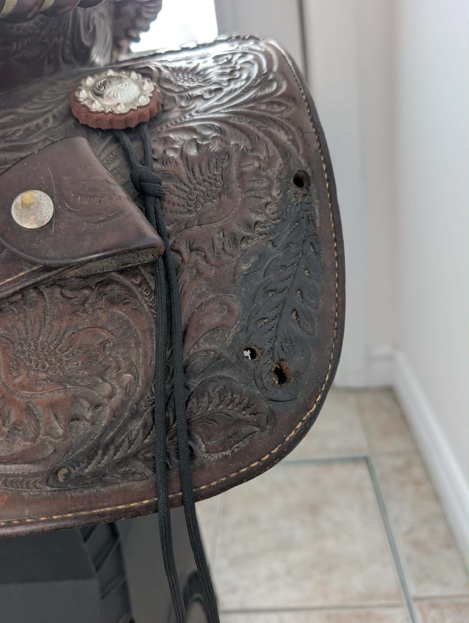 Selle western (1) - 7 pouces d'arçon