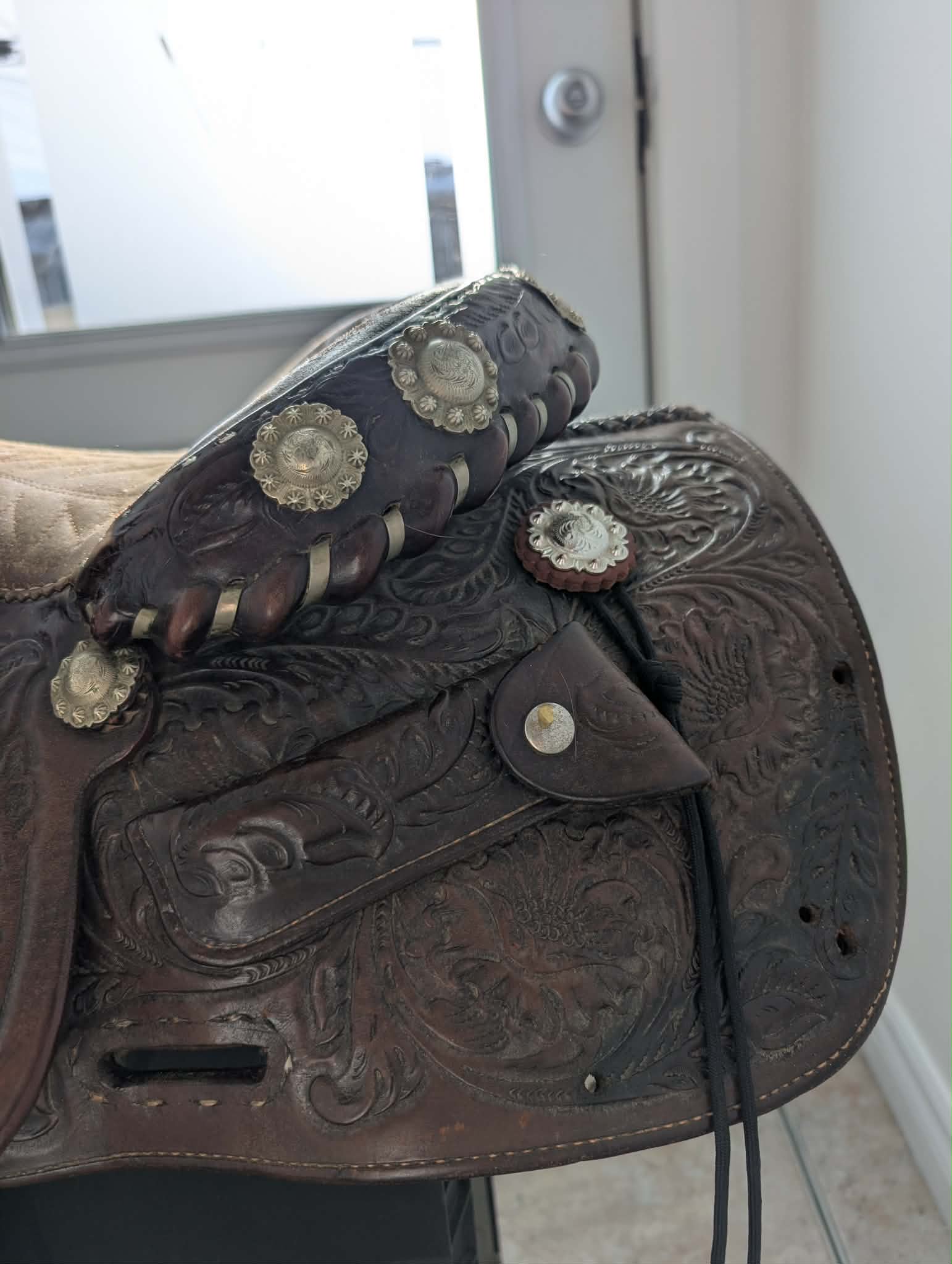 Selle western (1) - 7 pouces d'arçon