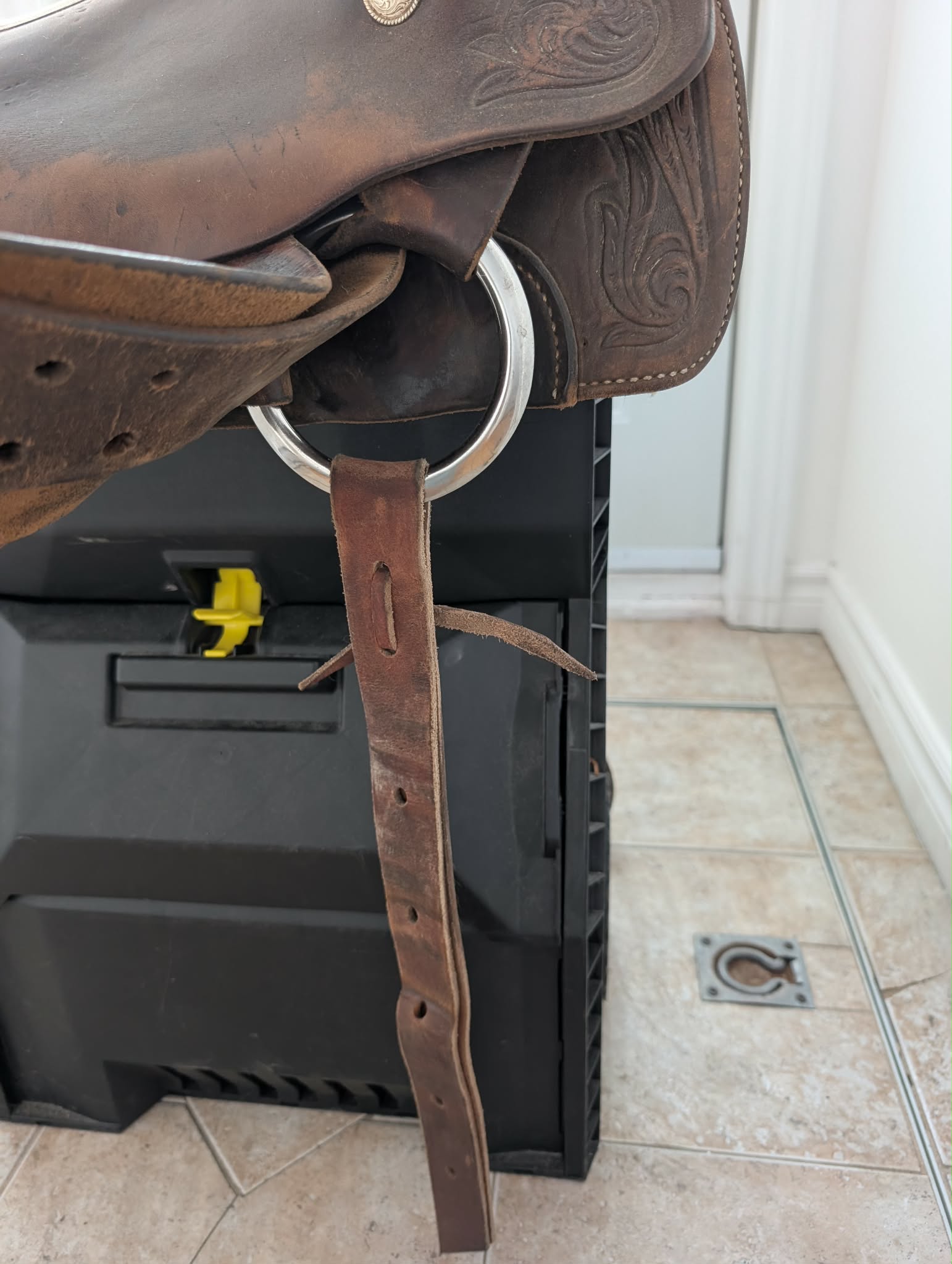 Selle western (3) - 6 1/2 pouces d'arçon