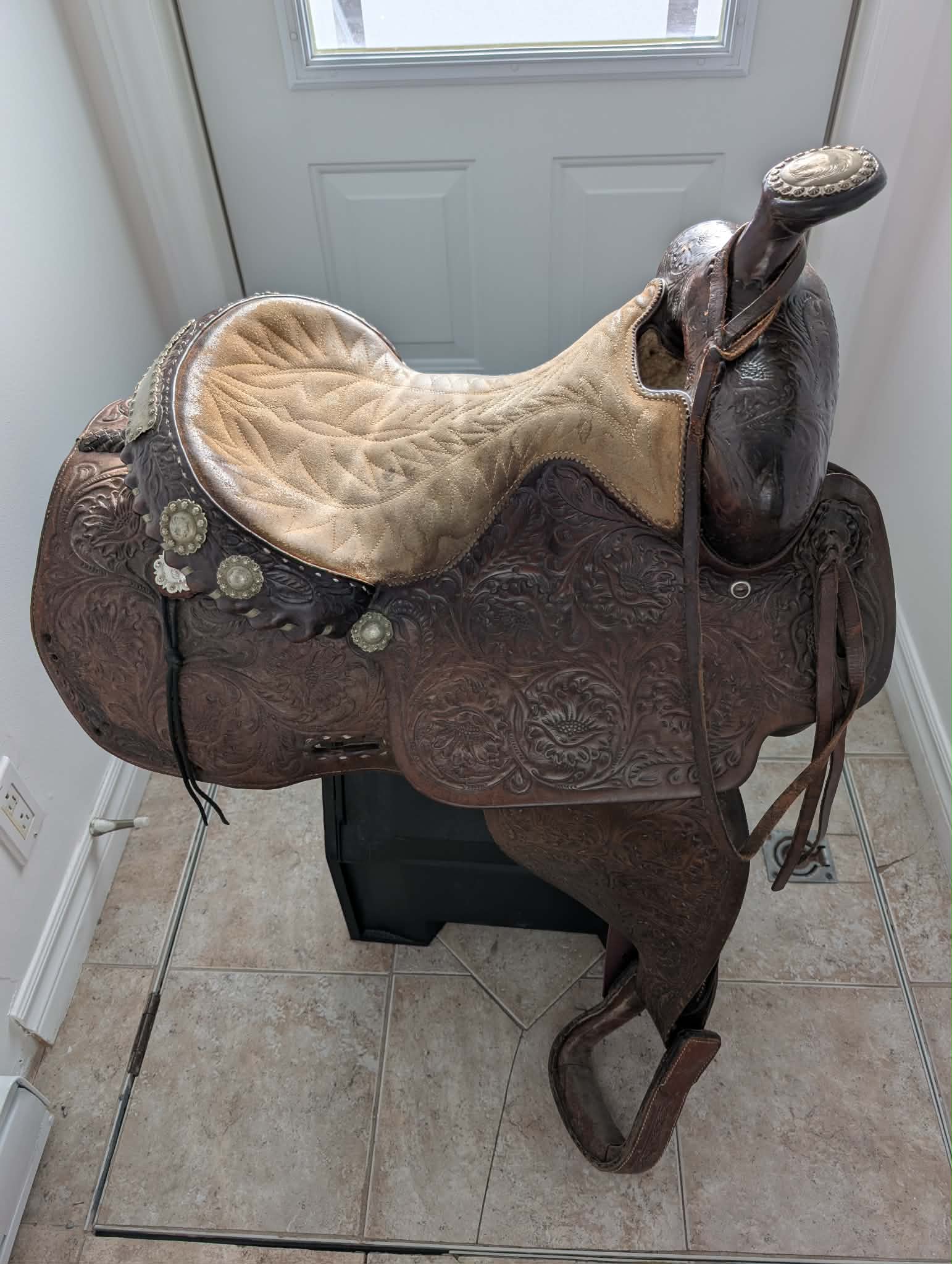 Selle western (1) - 7 pouces d'arçon