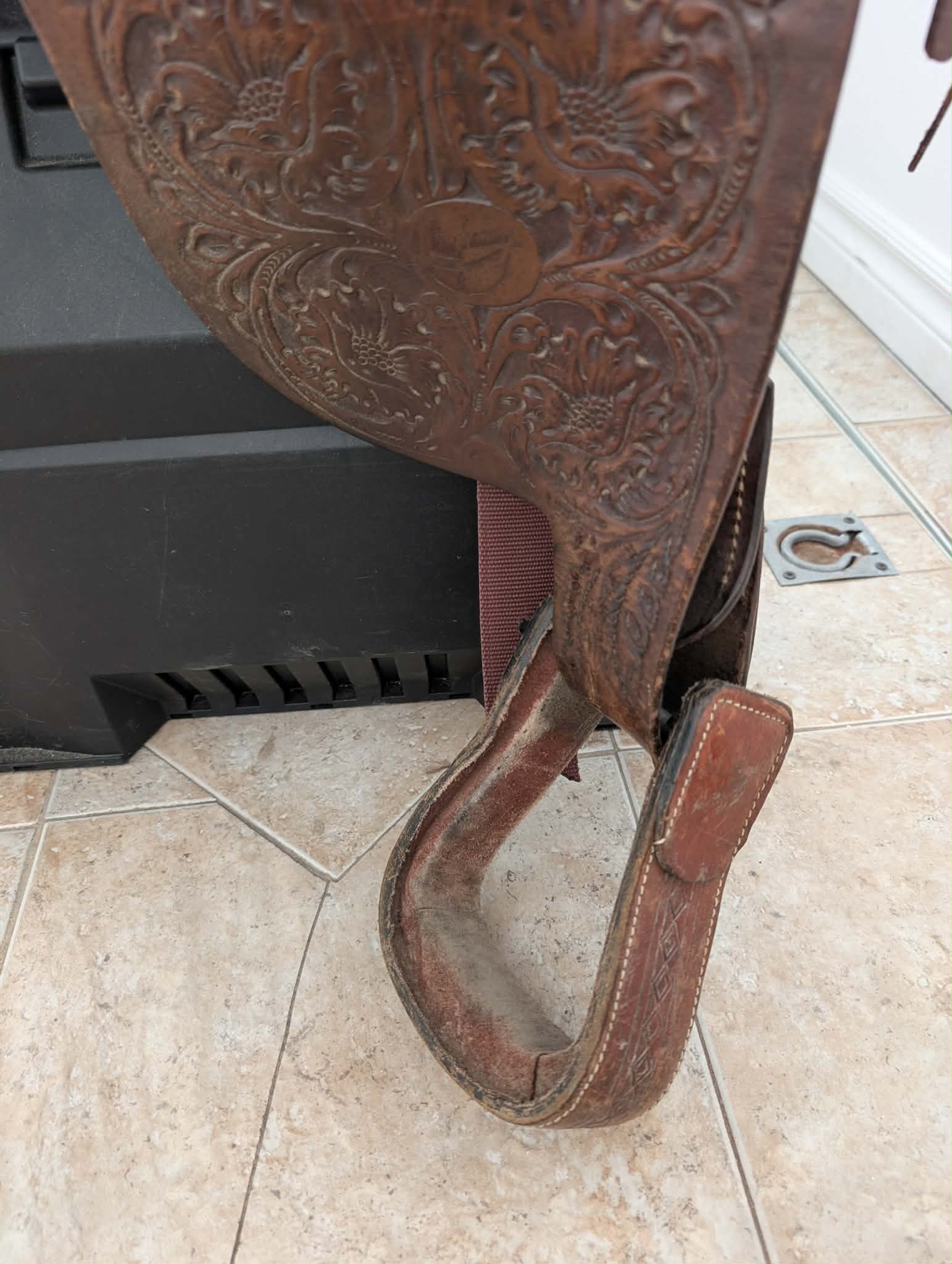 Selle western (1) - 7 pouces d'arçon