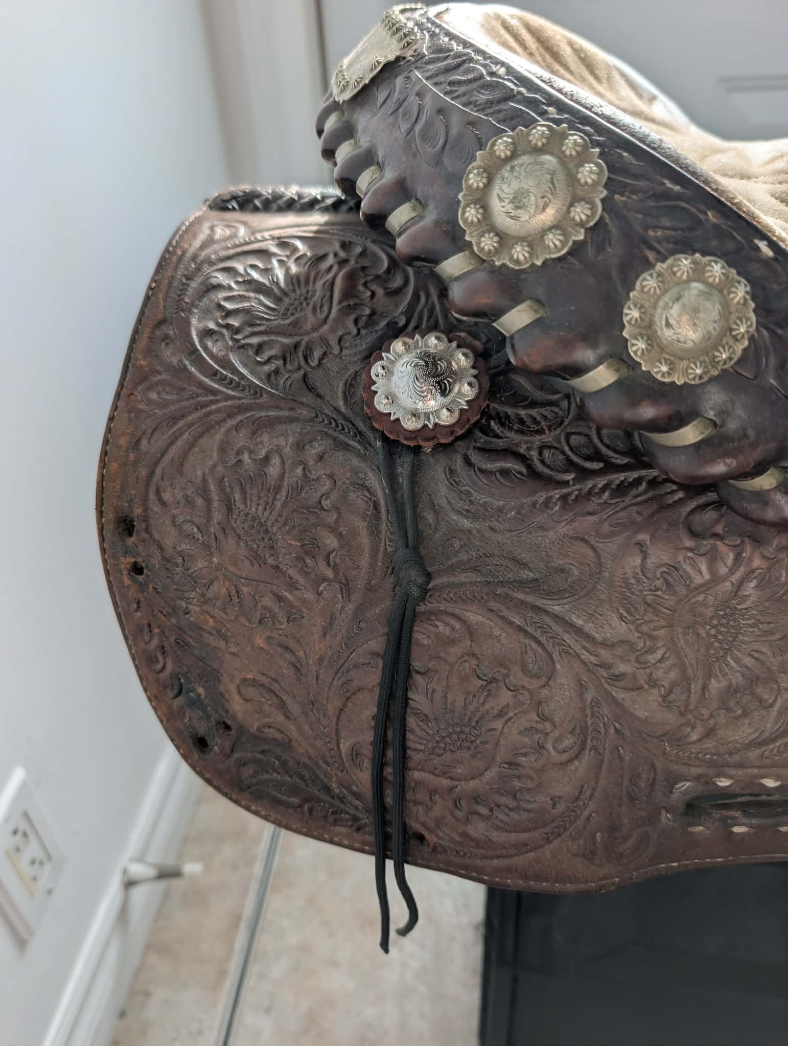 Selle western (1) - 7 pouces d'arçon