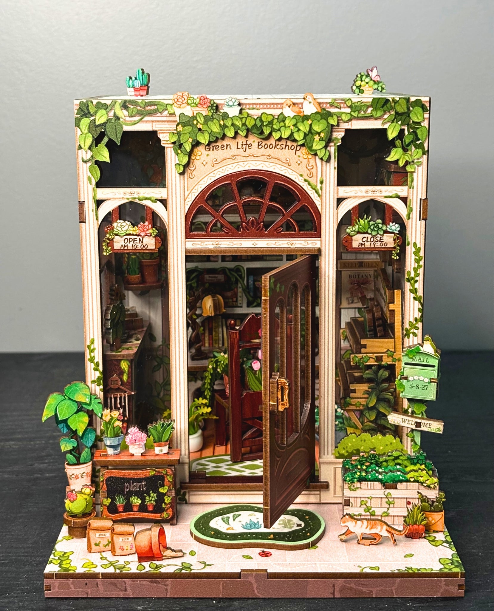 Maquette en bois – Cutebee Green Life Bookshop