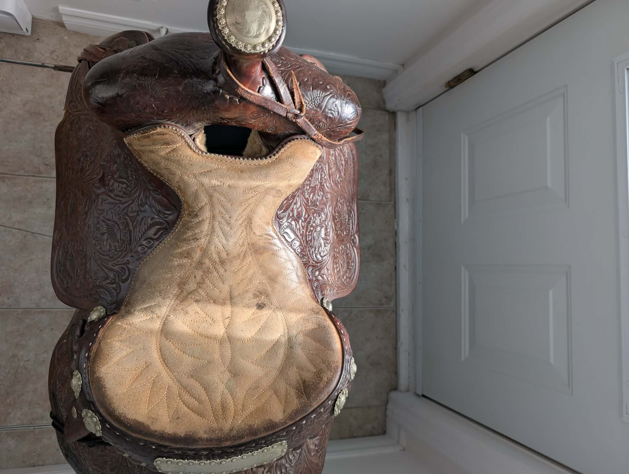 Selle western (1) - 7 pouces d'arçon